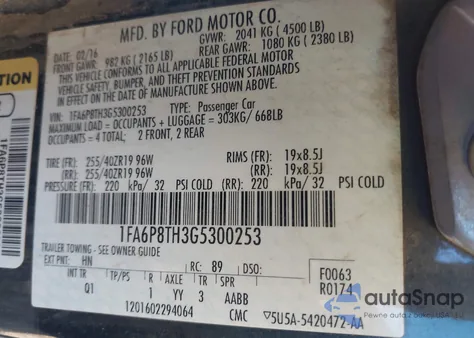 2016 Ford Mustang Ecoboost z USA, uszkodzony, nr VIN 1FA6P8TH3G5300253